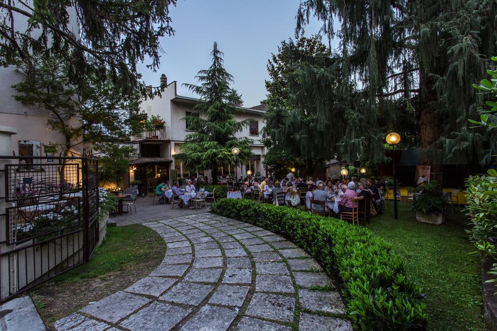 Albergo Locanda Cavallino Тосколано-Мадерно Экстерьер фото